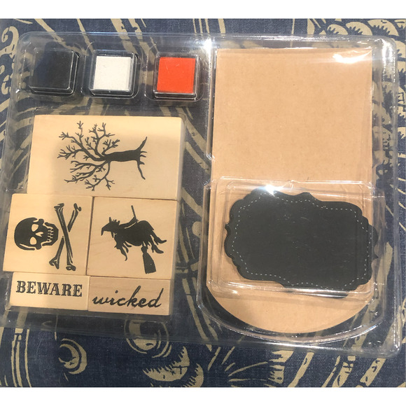 NWT Halloween Stamp set with Labels and Treat Bags DIY Spooky Trick or Treat - Picture 1 of 2